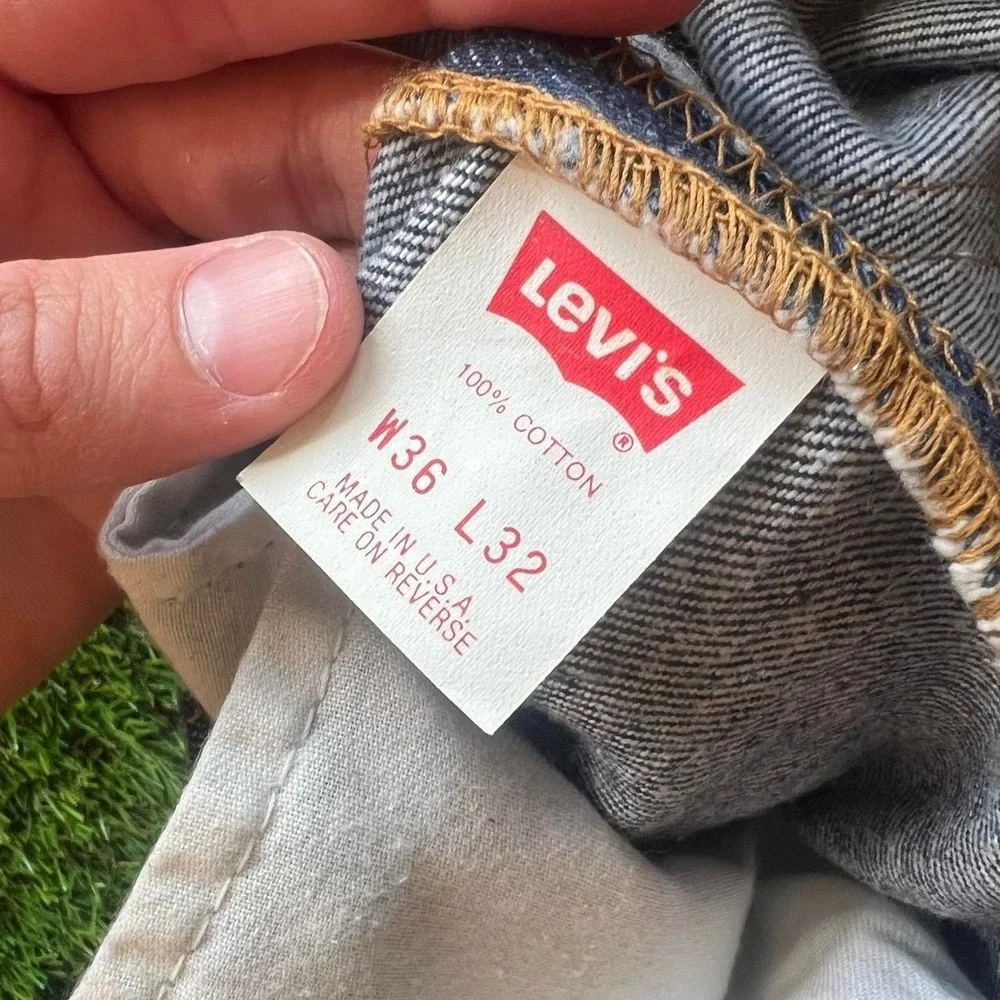 Vintage Levis 501 XX 1993 Fuzzy Denim Made USA Selvedge Feel Dark Wash W36x32